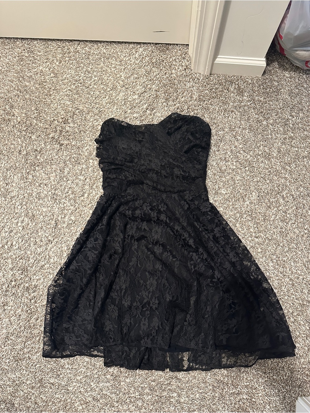 Express Black Lace Sweetheart Fit & Flare Cocktail Dress Size 6